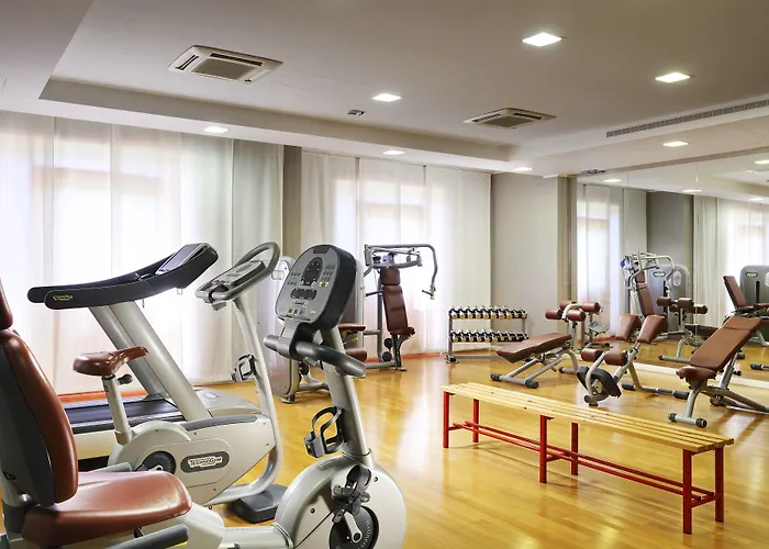 Four Points By Sheraton Готель 4*