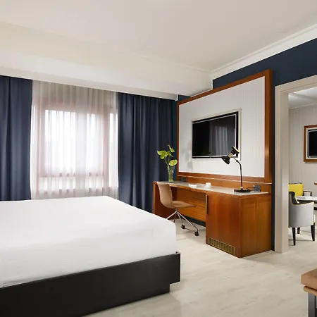 Four Points By Sheraton Hotel