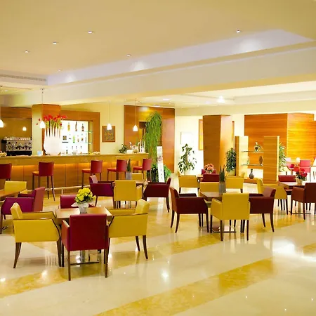 Four Points By Sheraton Hotel 4*