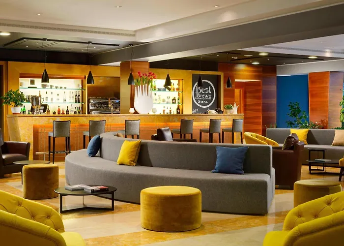 Отель Four Points By Sheraton Сиена