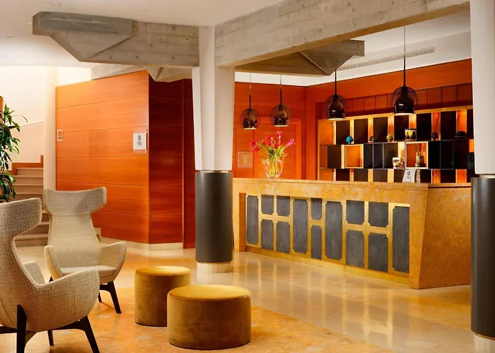 Отель Four Points By Sheraton 4*