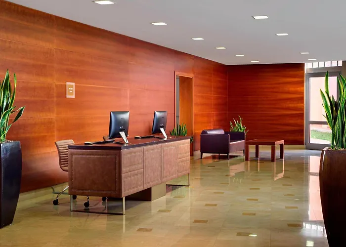 Отель Four Points By Sheraton Сиена