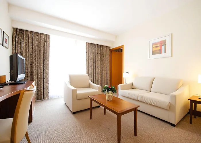 Four Points By Sheraton Отель 4*