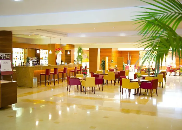 Отель Four Points By Sheraton Сиена